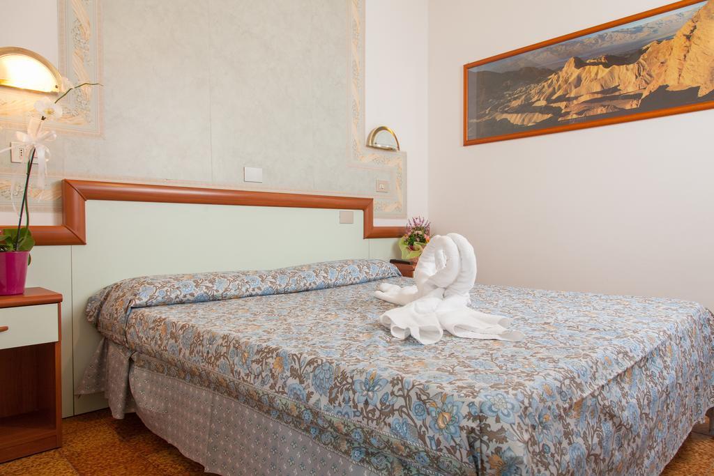 Hotel Ricordo Du Parc Tabiano Terme Dış mekan fotoğraf